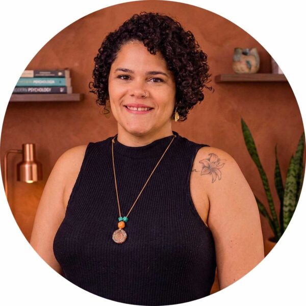 imagem-terapeuta-larissa-soares